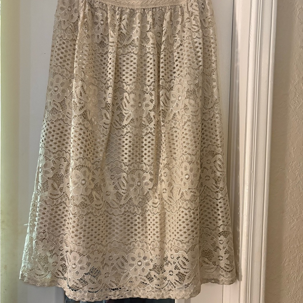 Metro Wear Cream Lace Midi Skirt